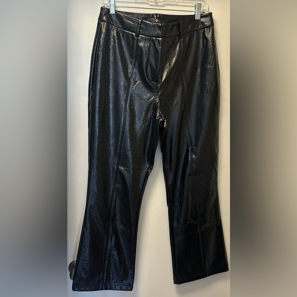 Black Faux Patent Leather Cropped 7 For All Mankind Flare Pants Size M EUC